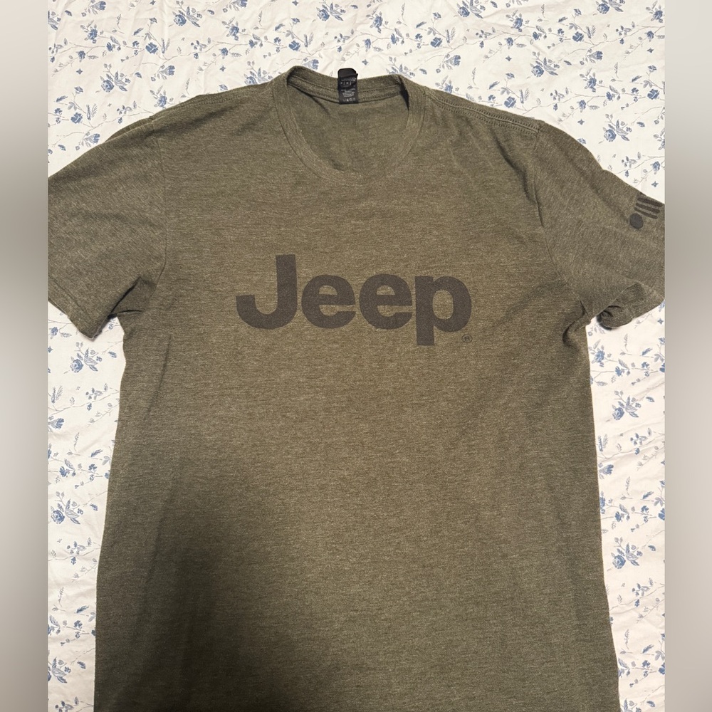 Jeep shirt medium